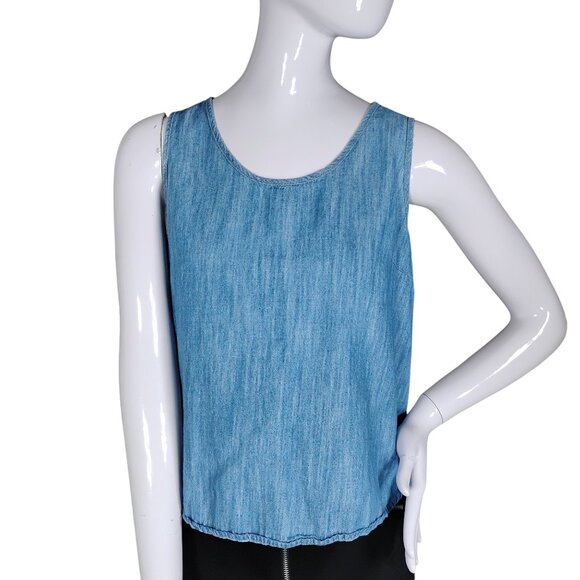 Universal Thread Tops - Universal Threads Chambray Top Size Large Blue Sleeveless Pullover Back Keyhole